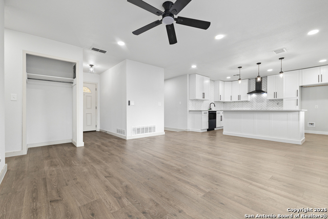 Listing photo id 0 for 9501 Bear Creek