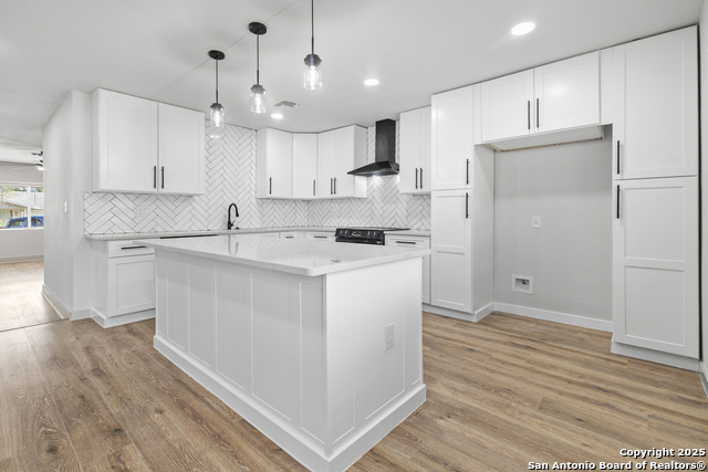 Listing photo id 2 for 9501 Bear Creek