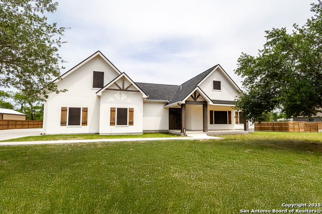Details for 177 Short Meadow Dr E, Lytle, TX 78052