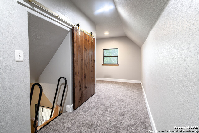 Listing photo id 23 for 177 Short Meadow Dr E