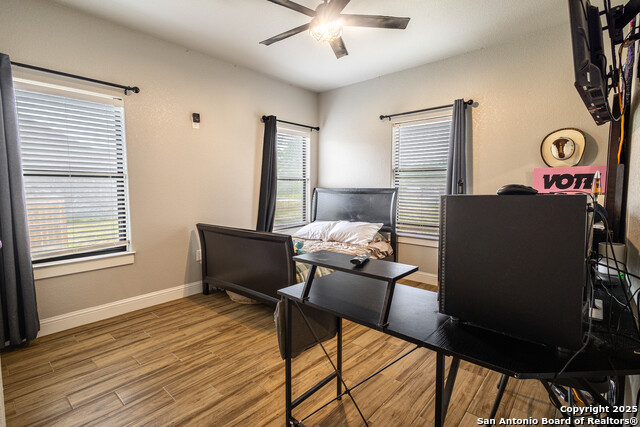 Listing photo id 26 for 177 Short Meadow Dr E