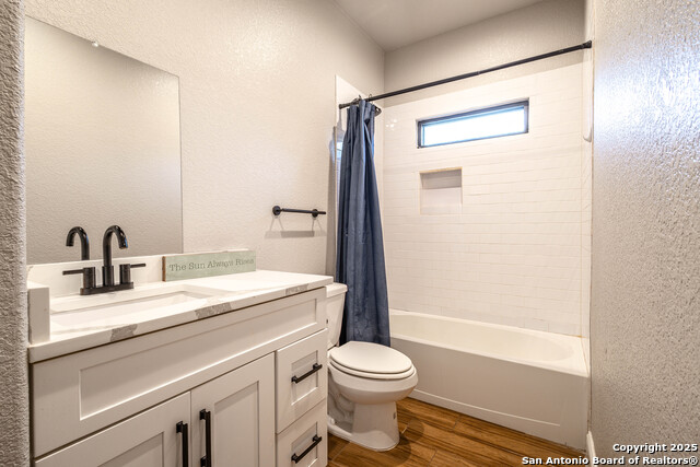 Listing photo id 28 for 177 Short Meadow Dr E