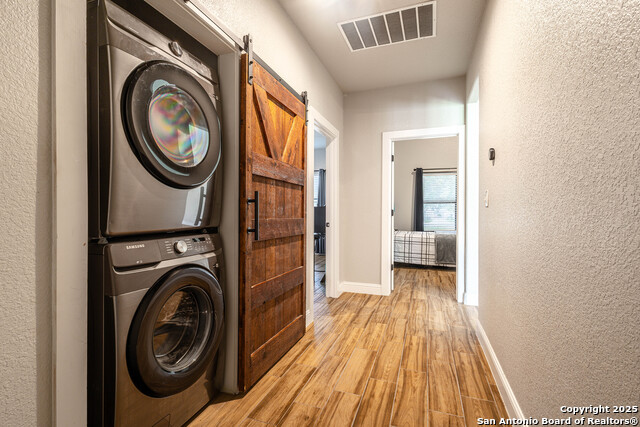 Listing photo id 29 for 177 Short Meadow Dr E
