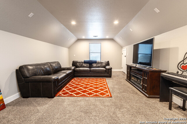 Listing photo id 34 for 177 Short Meadow Dr E