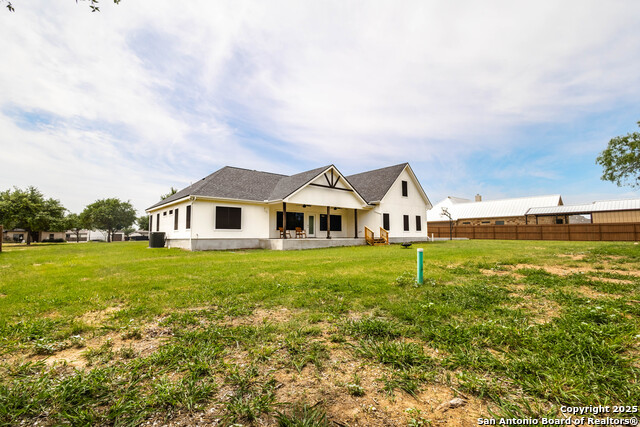 Listing photo id 40 for 177 Short Meadow Dr E