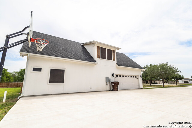 Listing photo id 43 for 177 Short Meadow Dr E
