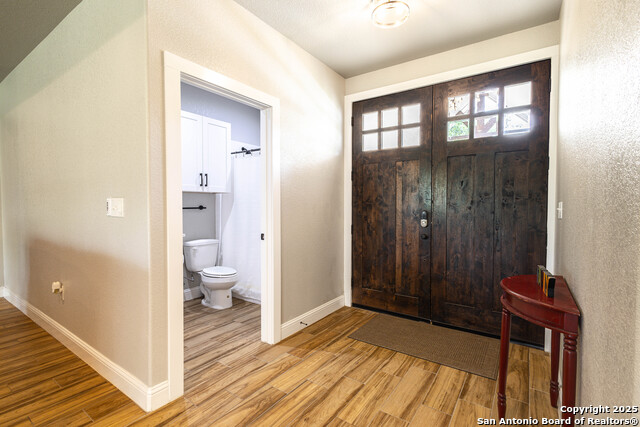 Listing photo id 4 for 177 Short Meadow Dr E