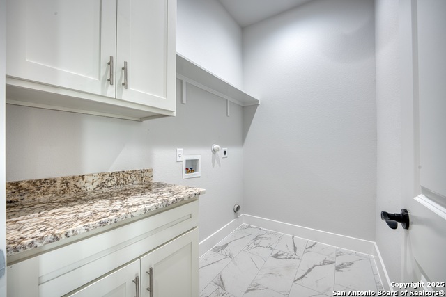 Listing photo id 27 for 7911 Alton Blvd