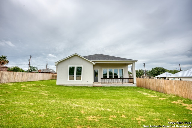 Listing photo id 30 for 7911 Alton Blvd