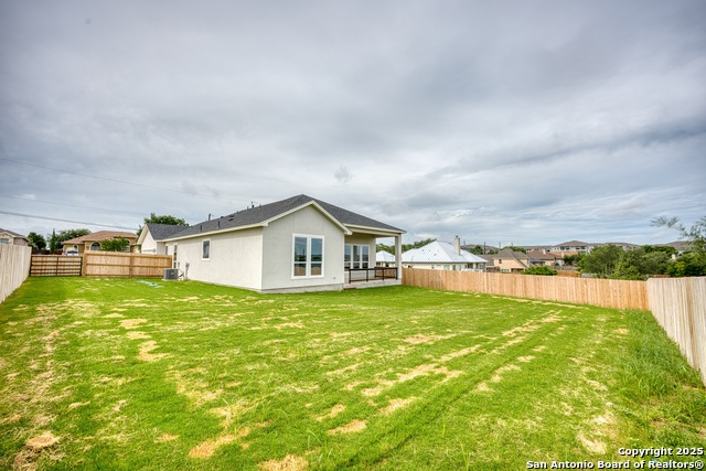 Listing photo id 31 for 7911 Alton Blvd