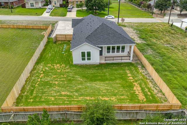 Listing photo id 38 for 7911 Alton Blvd
