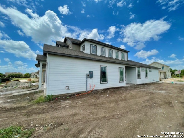 Listing photo id 14 for 9434 Chatside