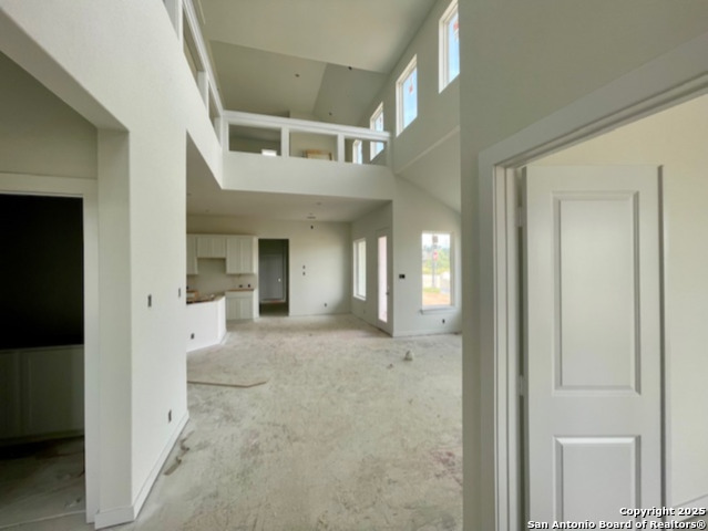 Listing photo id 3 for 9434 Chatside