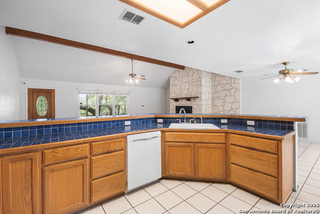 Image 14 of 32 For 620 Pleasant Valley Dr N