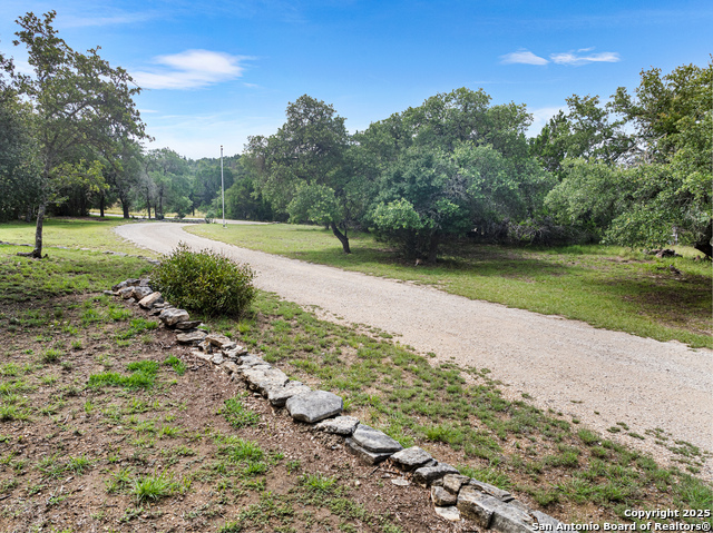 Image 2 of 32 For 620 Pleasant Valley Dr N