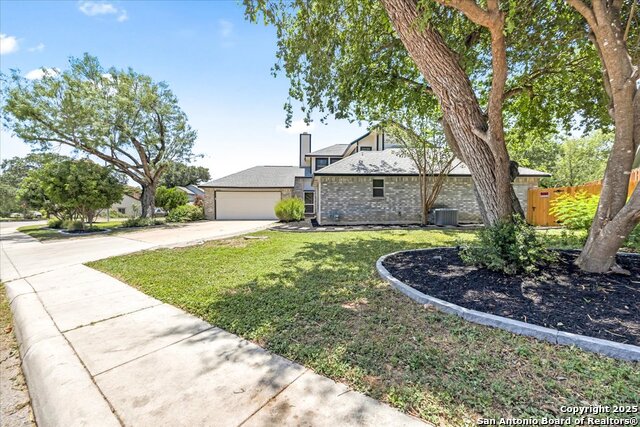 Image 34 of 43 For 10133 Sandyglen
