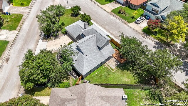 Image 40 of 43 For 10133 Sandyglen