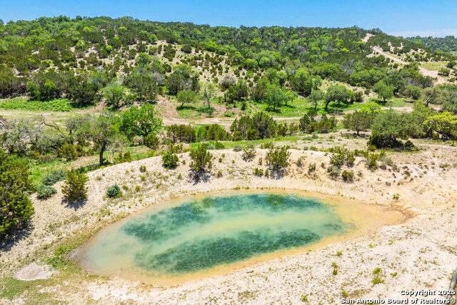 Listing photo id 74 for 171 Flach Rd