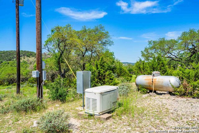 Listing photo id 85 for 171 Flach Rd