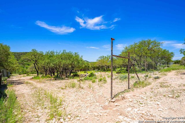 Listing photo id 89 for 171 Flach Rd