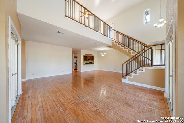 Image 10 of 39 For 225 Lexington  318