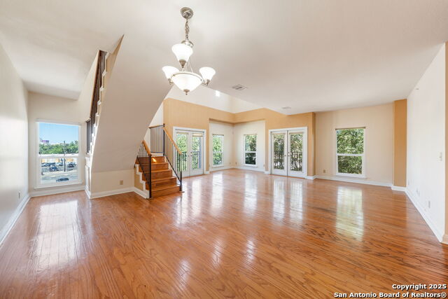 Image 18 of 39 For 225 Lexington  318