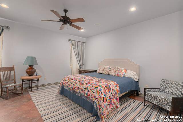 Listing photo id 15 for 1887 Arbolas Ct.
