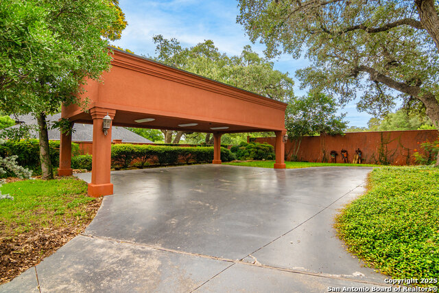 Listing photo id 25 for 1887 Arbolas Ct.
