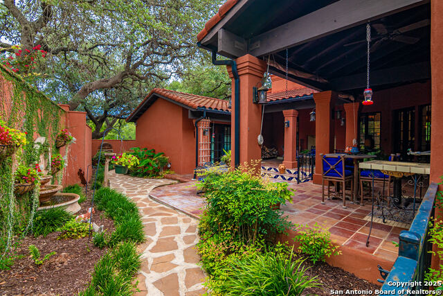 Listing photo id 29 for 1887 Arbolas Ct.