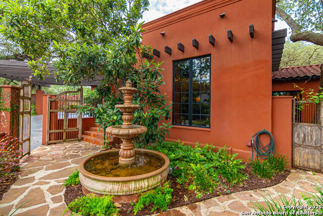 Listing photo id 41 for 1887 Arbolas Ct.
