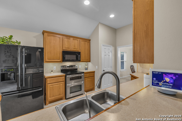 Image 15 of 52 For 486 Enchanted Oak