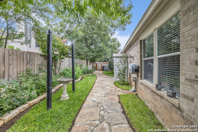 Image 36 of 52 For 486 Enchanted Oak