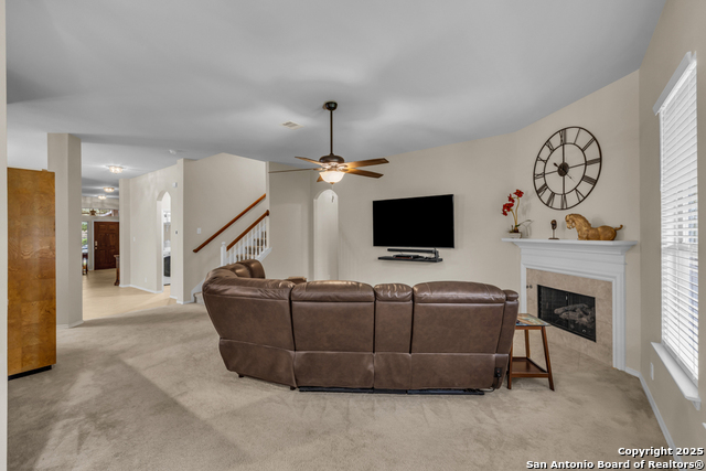 Image 8 of 52 For 486 Enchanted Oak