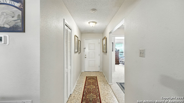 Listing photo id 12 for 781 Mary Preiss