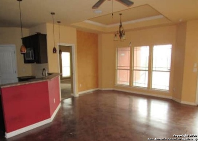 Listing photo id 2 for 12307 Course View Dr