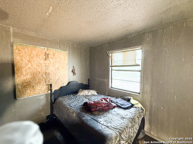 Listing photo id 12 for 102 Fridell