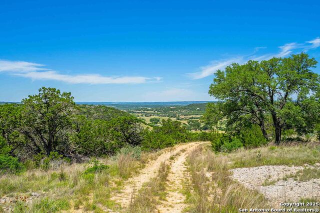 Listing photo id 18 for 165 Flach Rd