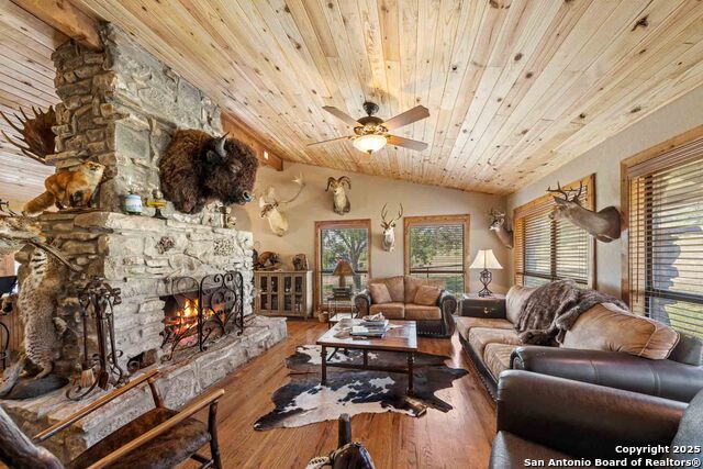 Listing photo id 28 for 165 Flach Rd