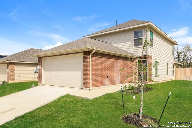 Listing photo id 13 for 9315 Evening Shade Court