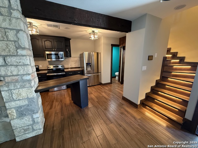 Details for 190 Oakridge, Canyon Lake, TX 78133