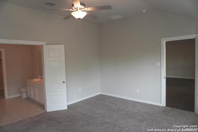 Listing photo id 13 for 5407 Pearl Vly