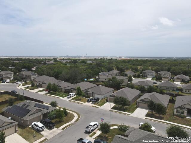 Listing photo id 5 for 5407 Pearl Vly