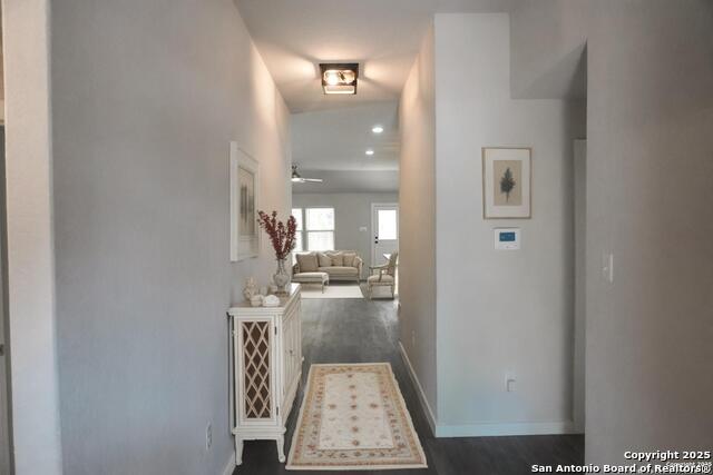 Listing photo id 6 for 5407 Pearl Vly