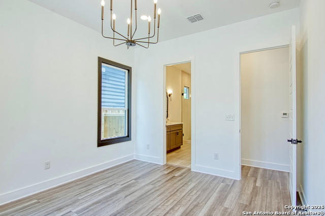 Listing photo id 11 for 1111 Palmetto N