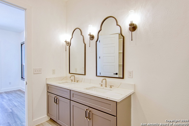 Listing photo id 13 for 1111 Palmetto N