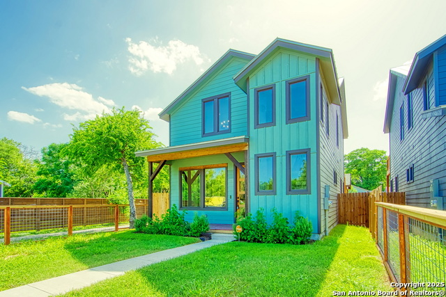 Listing photo id 0 for 1111 Palmetto N