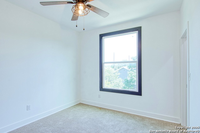 Listing photo id 23 for 1111 Palmetto N