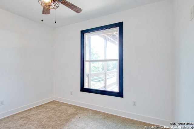 Listing photo id 27 for 1111 Palmetto N
