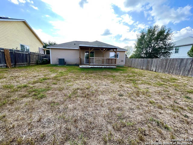 Listing photo id 10 for 6107 Brandys Farm