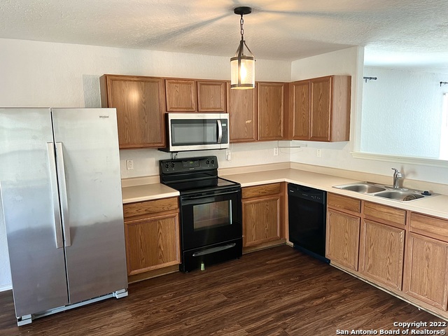 Listing photo id 2 for 6107 Brandys Farm